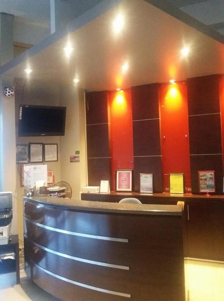Hotel Kichi Legazpi Esterno foto